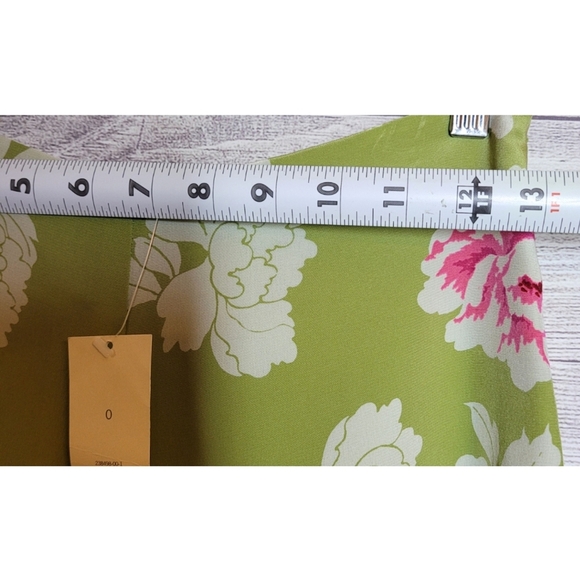 Banana Republic 100% Silk Women's Skirt Size 0 Floral Flowy Pastel Green Lined - Picture 8 of 14